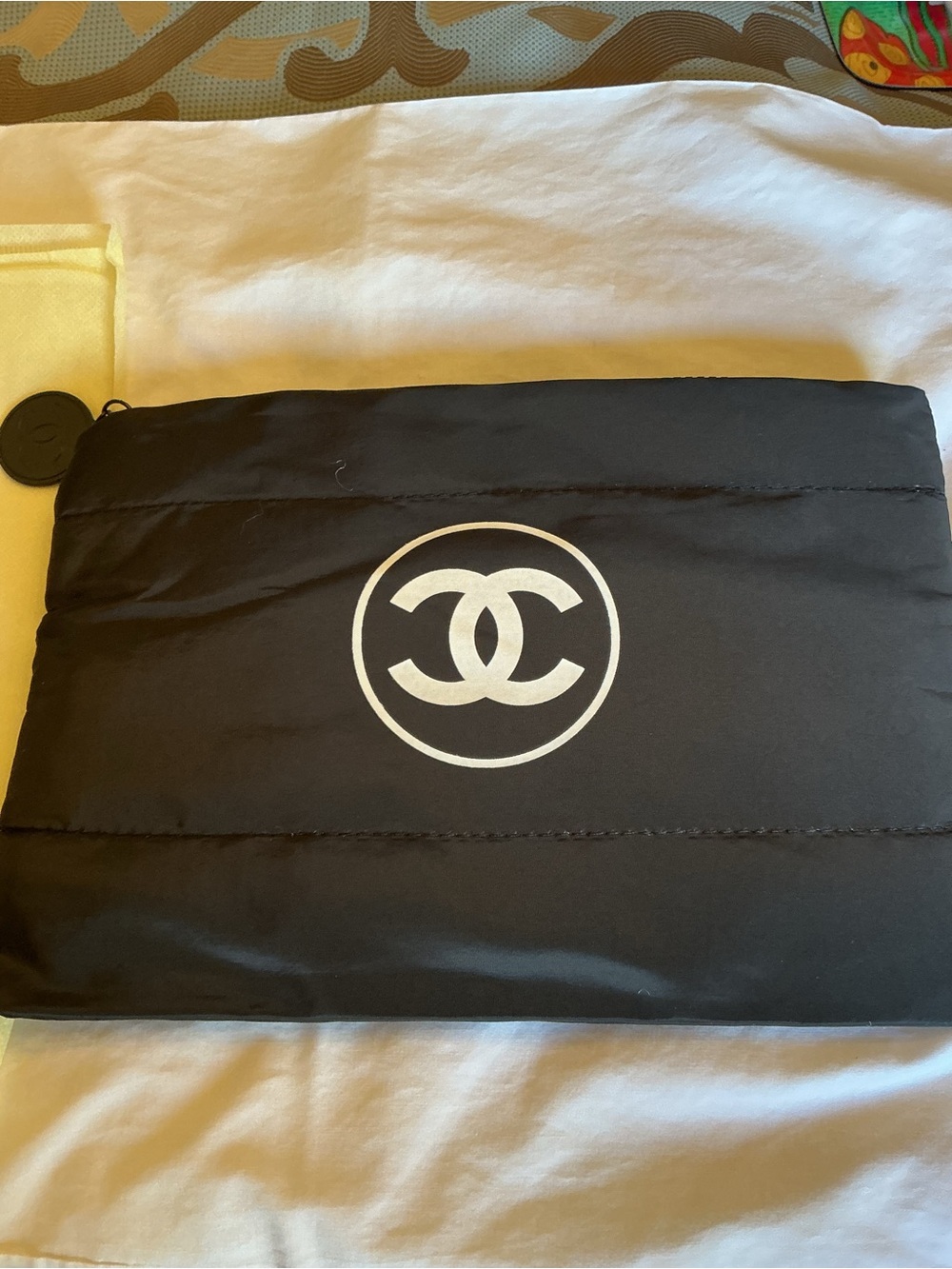 CHANEL Black Interlocking CC Logo Pouch - Picture 2 of 7